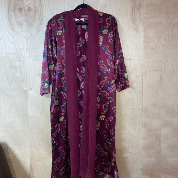 Vintage Victoria's Secret Floral Robe - Picture 8 of 8